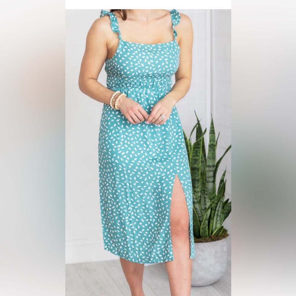 Someone You Loved Mint Printed Midi Dress
Medium